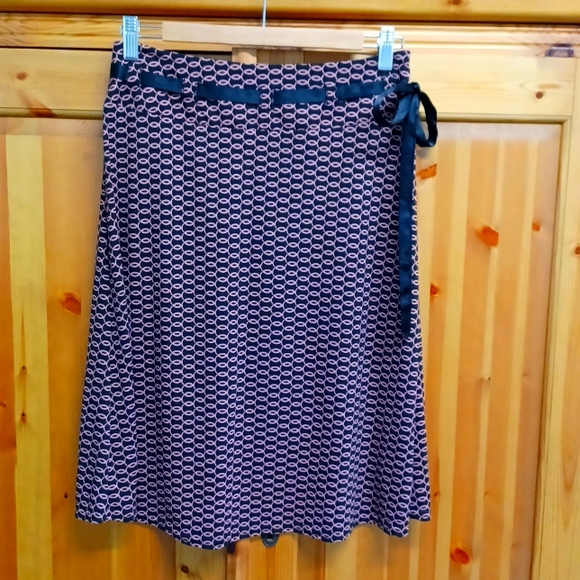 Skirt - Picture 8 of 9